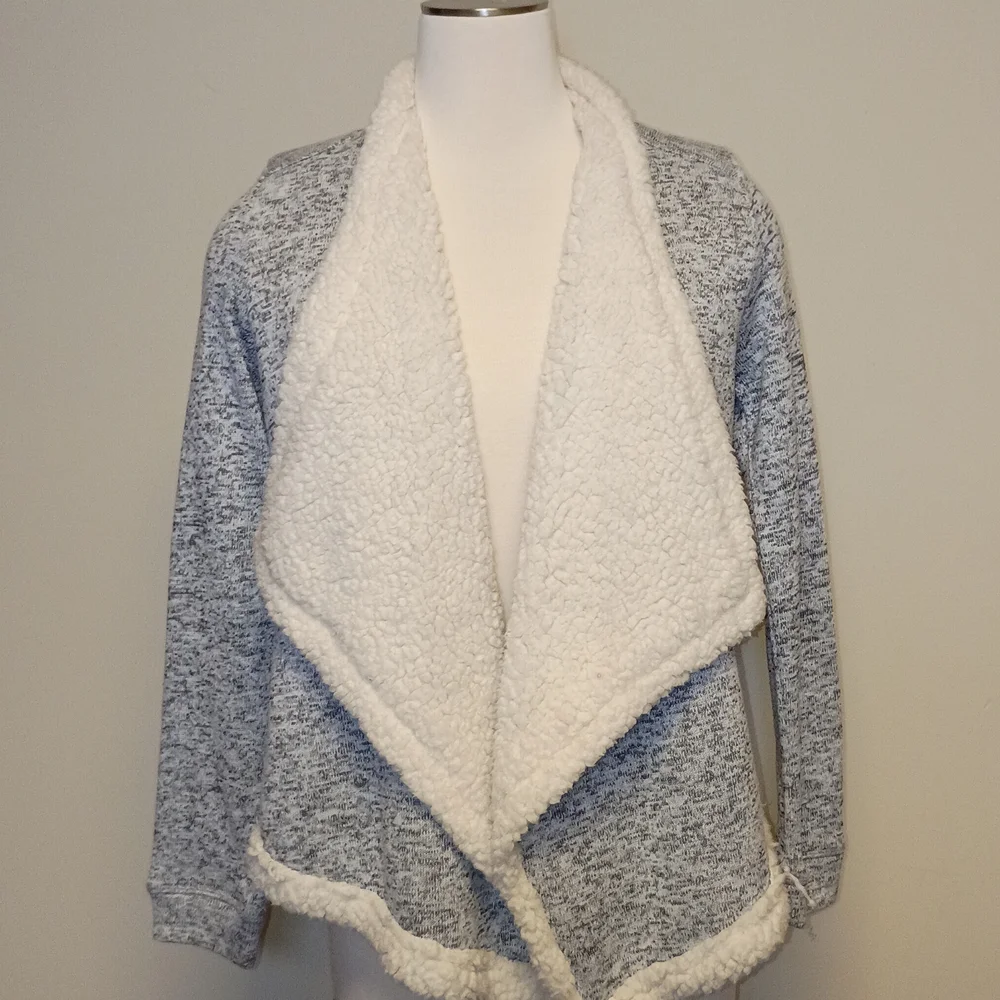 Derek Heart Women's Sweater Jacket with Sherpa Lining - Picture 3 of 5